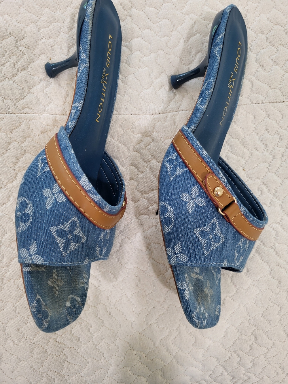 Louis Vuitton Croussant MM Denim Monogram Mules with Tan Leather Trim - Picture 3 of 5